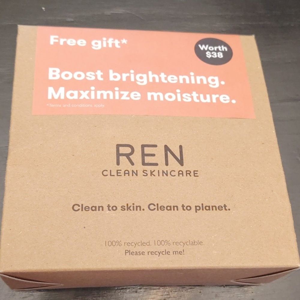 Ren Clean skincare boost brightening kit